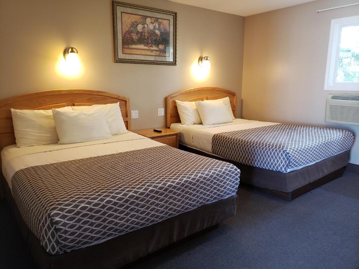 Lamplighter Inn Three Hills Ngoại thất bức ảnh